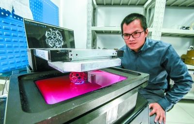 玩轉3D打印：你聽說過“水”中激光打印技術嗎？