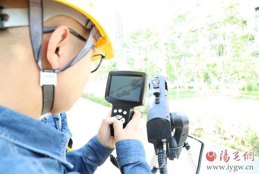 國網西鹹供電“激光炮”遠程清異物 除患再添新利器 國網西鹹供電“激光炮”遠程清異物 除患再添新利器