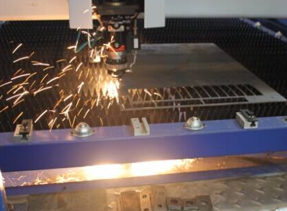 激光汽化切割與(yu) 激光熔化切割的差異在哪? 激光汽化切割與(yu) 激光熔化切割的差異在哪?