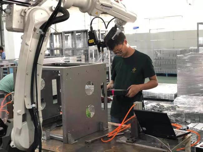 創想智控：我們如何構建激光位移傳感器技術體係