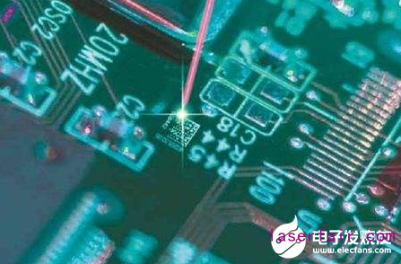 激光打標機在PCB電路板上應用優(you) 勢有哪些