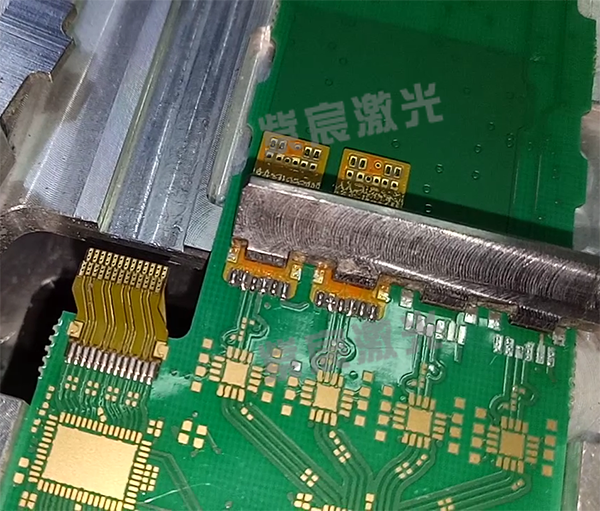 光模塊100G同軸TOSA自動點錫膏激光焊接工藝 光模塊100G同軸TOSA自動點錫膏激光焊接工藝