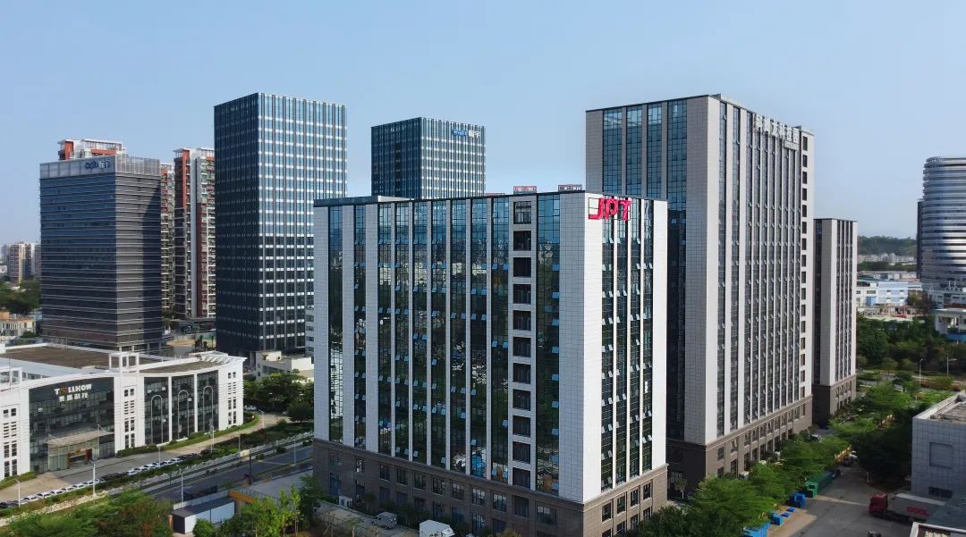 重磅!傑普特中標協鑫光電百兆瓦鈣鈦礦光伏電池量產(chan) 線全套激光劃線設備! 重磅!傑普特中標協鑫光電百兆瓦鈣鈦礦光伏電池量產(chan) 線全套激光劃線設備!