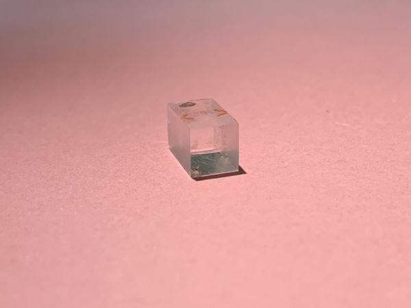 我國科學家創製新型非線性光學晶體(ti)  可高效實現激光變頻