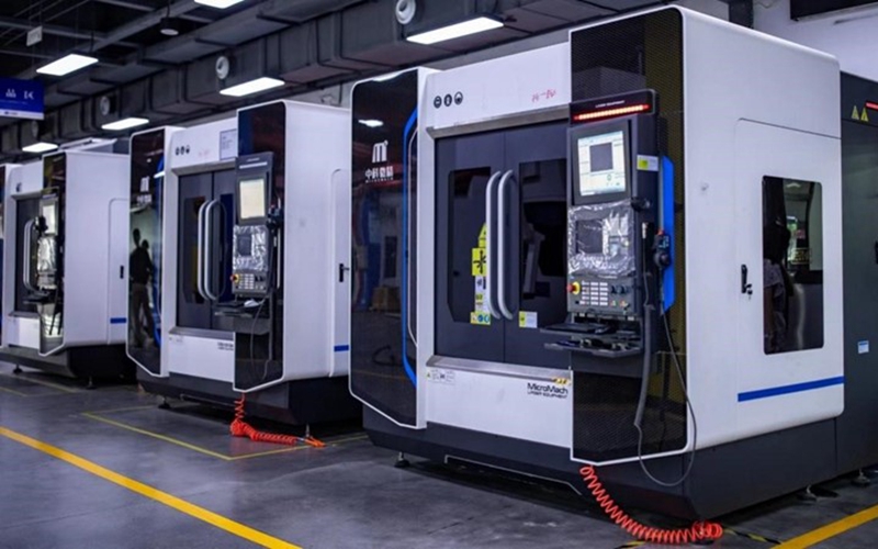 西安中科微精光子科技股份有限公司的飛秒激光精密製造設備。受訪者供圖