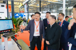 中科煜宸連簽兩項戰略合作，共推增減材複合、水導激光高端製造落地