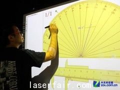 寬屏互動短焦 明基LW61ST激光投影首測