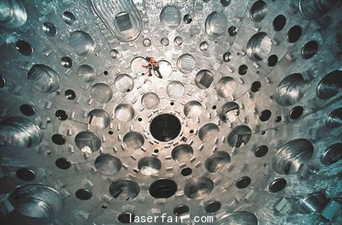 最強激光產(chan) 生&ldquo;創世&rdquo;爆炸 模擬人造太陽