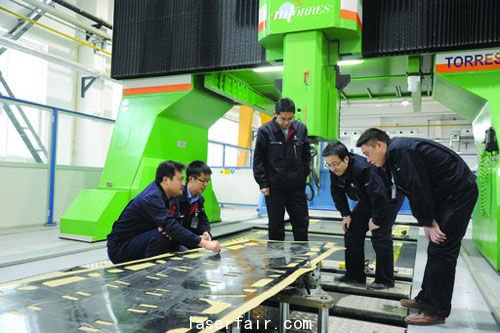 中航西飛引進數控激光刻型機用於(yu) 原型機研製