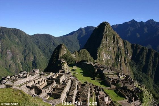 馬丘比丘古城遺址，是一個(ge) 非常重要的考古遺址。1911年，美國曆史學家海勒姆-賓厄姆發現了這座古城，震驚了西方