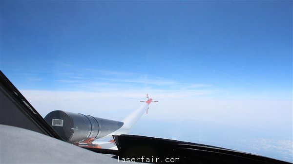 飛行員新武器:激光感知空中“隱形殺手”