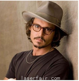 強尼德普 八字胡造型(圖片來自網絡)