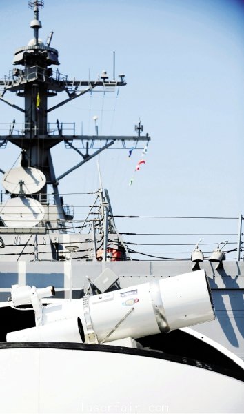 艦載激光炮“攻擊於(yu) 無形”