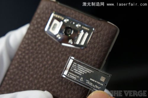 一探Vertu總部究竟:最奢侈的手機是怎麽(me) 造出來的?