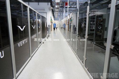 一探Vertu總部究竟:最奢侈的手機是怎麽(me) 造出來的?