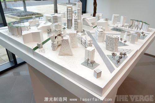 一探Vertu總部究竟:最奢侈的手機是怎麽(me) 造出來的?